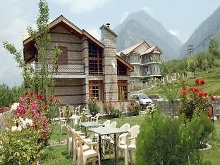 מנאלי Armaan Holiday Cottage מראה חיצוני תמונה